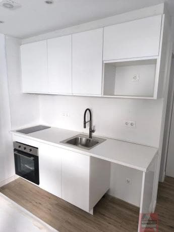 Venta de piso en Calle Cerezos, Fuengirola
thumbnail 1