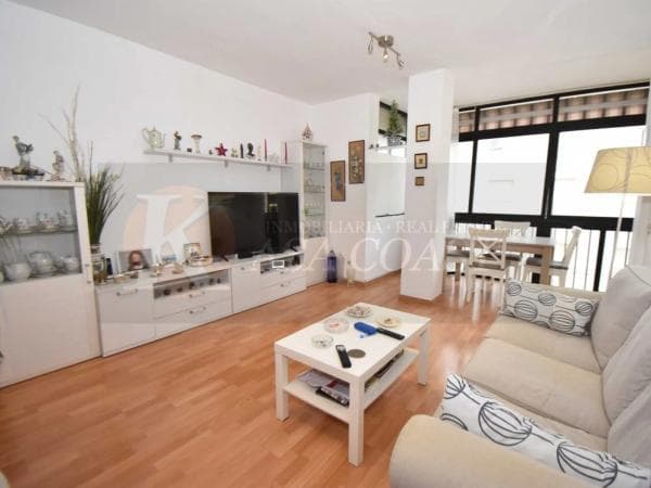 Venta de piso en Las Gaviotas, Fuengirola
thumbnail 1
