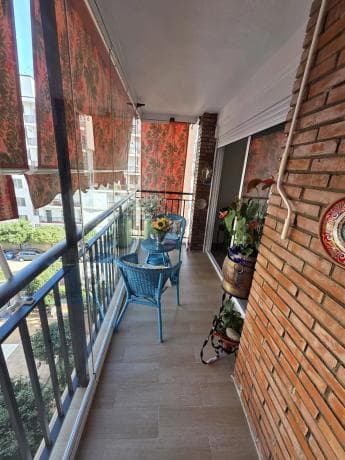 Sale of flat in Zona Puerto Deportivo, Fuengirola
thumbnail 1