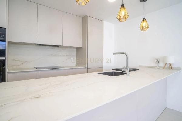 Sale of flat in Avenida Fuengirola, 8, Fuengirola
thumbnail 1