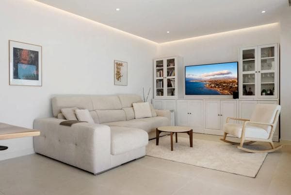 Sale of flat in Avenida 8 de Marzo, 2, Fuengirola
thumbnail 1