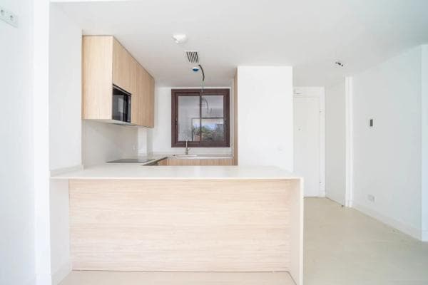 Sale of flat in Calle Begoña, Fuengirola
thumbnail 2