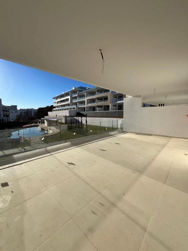 Продажа квартиры на Avenida 8 de Marzo, Фуэнхирола
photo 2