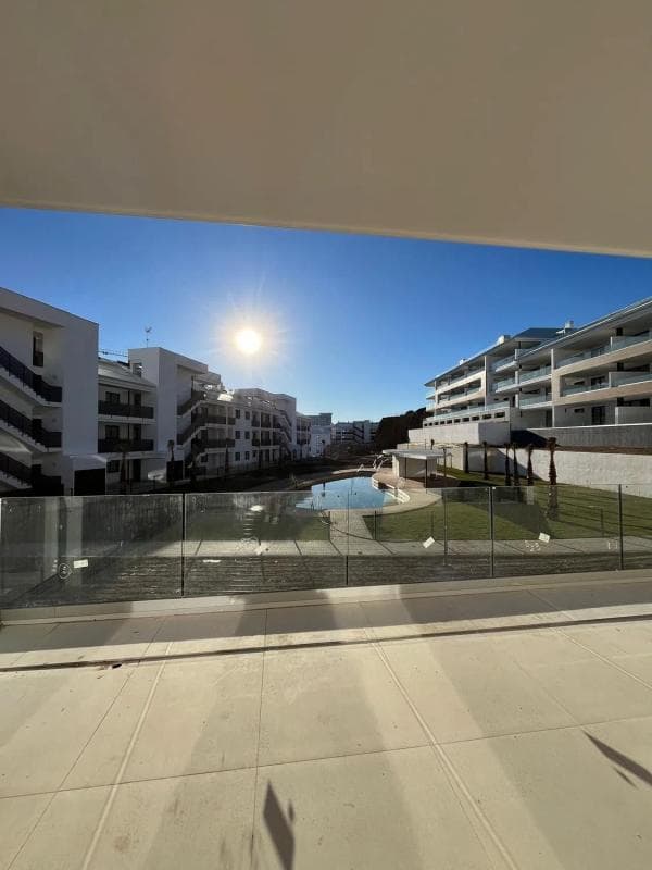 Продажа квартиры на Avenida 8 de Marzo, Фуэнхирола
photo 3