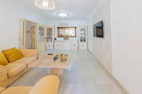 Venta de piso en Calle Uruguay, Fuengirola
photo 1