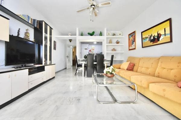 Venta de piso en CL ALBERTO MORGENSTEN, Fuengirola
thumbnail 1