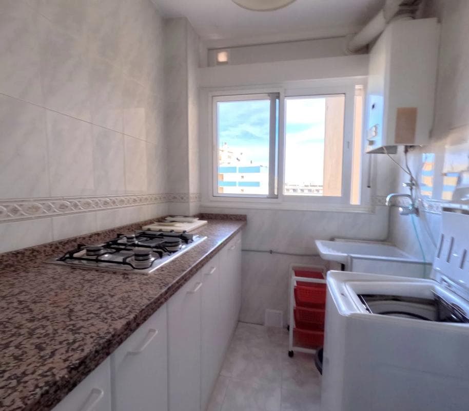 Продажа квартиры на Avenida de Las Salinas, Фуэнхирола
photo 4