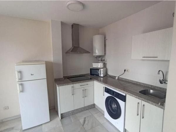 Piso en venta en Calle Huesca, Fuengirola
thumbnail 2