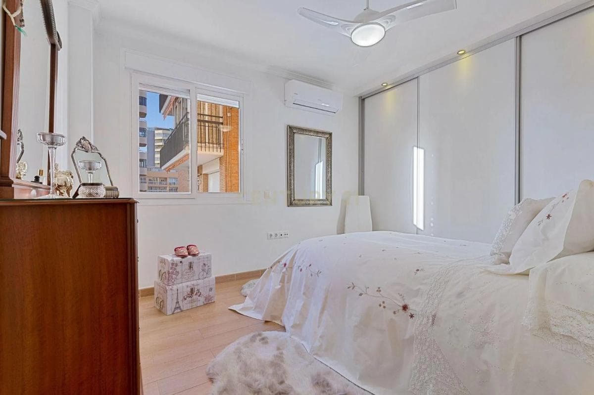 Sale of apartment in Calle Francisco de Pizarro, 3, Fuengirola
photo 3