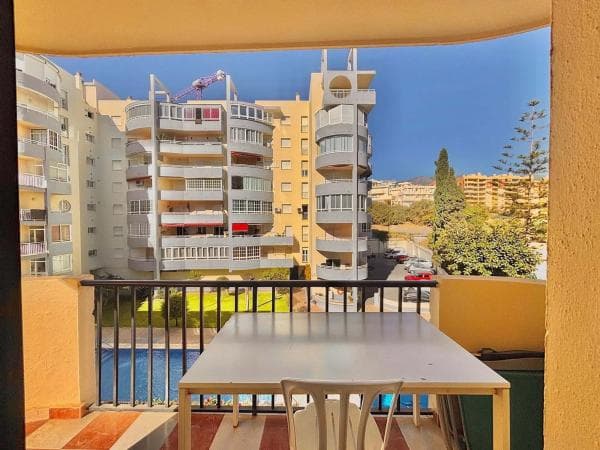 Piso en venta en Avenida de las Gaviotas, Fuengirola
photo 1