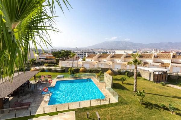 Piso en venta en Arquitectos, Fuengirola
thumbnail 1