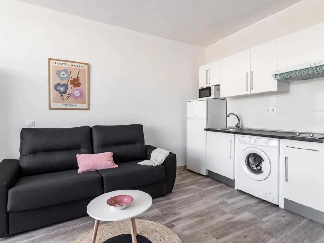 Продажа квартиры на Calle Martínez Catena, Фуэнхирола
photo 5