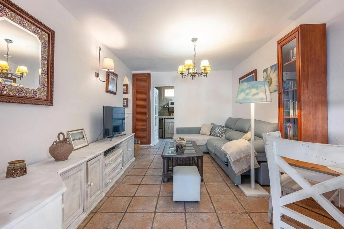 Venta de piso en Calle los Hinojos, Fuengirola
photo 3