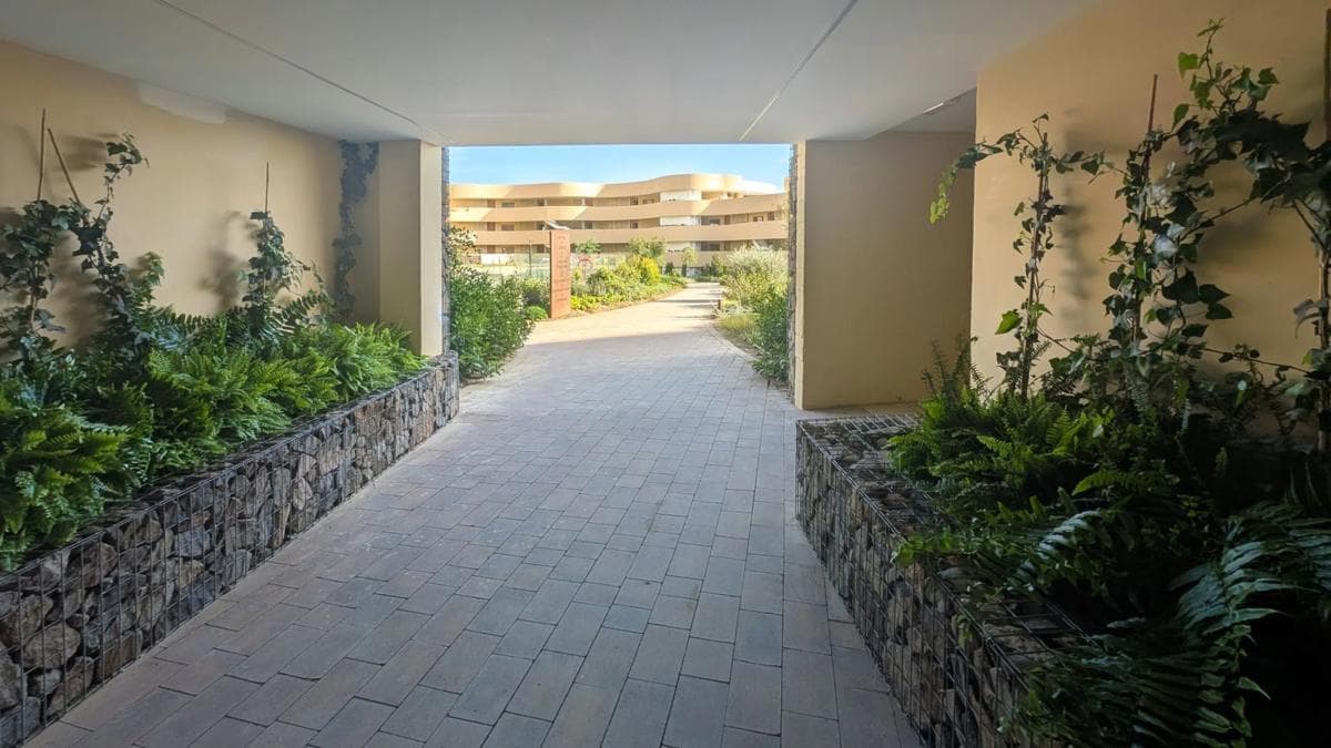 Sale of apartment in Avenida 8 de Marzo, Fuengirola
photo 3