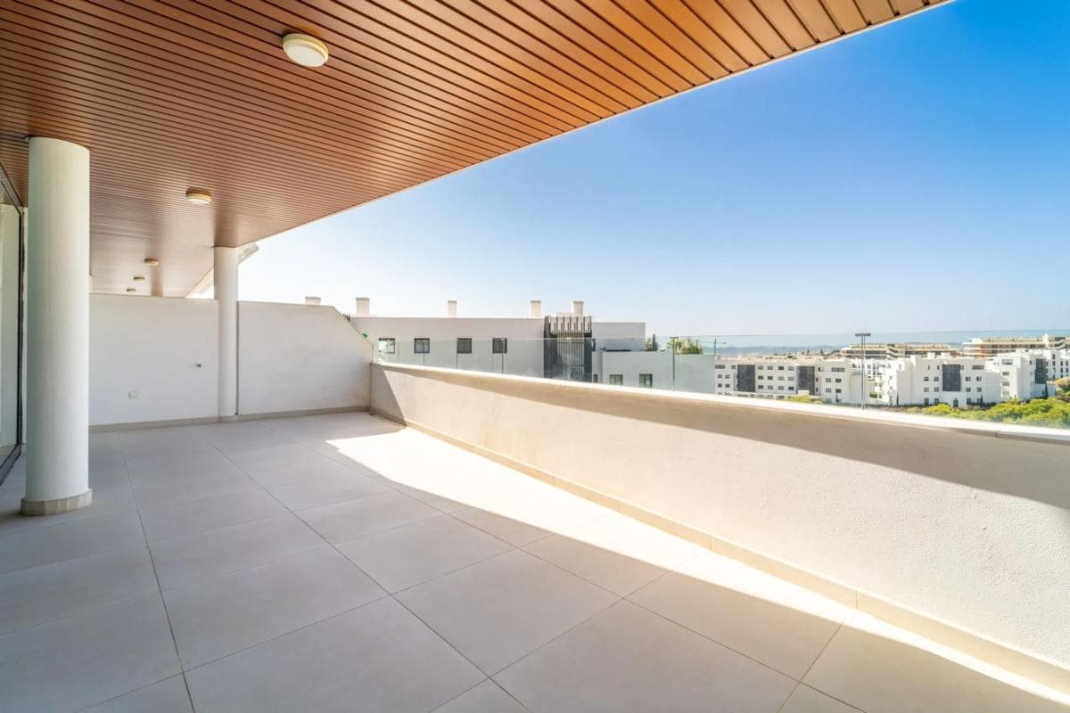 Sale of apartment in Avenida 8 de Marzo, 2, Fuengirola
photo 2