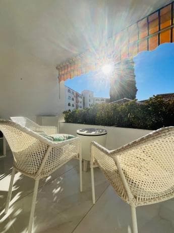 Piso en venta en Avenida los Pacos, Fuengirola
photo 1