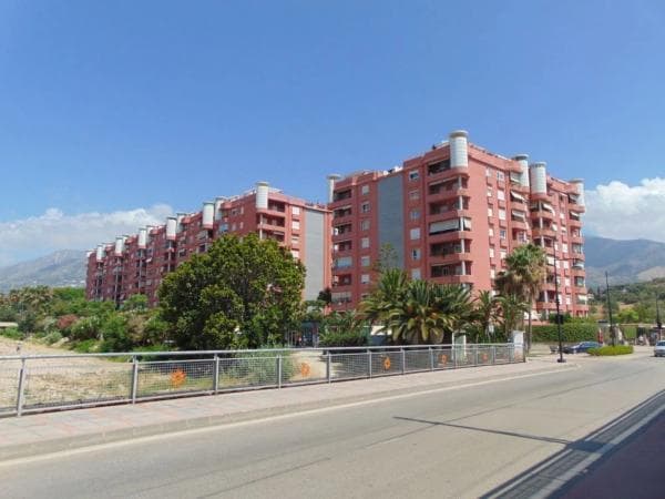 Piso en venta en Calle Río Guadalhorce, Fuengirola
thumbnail 1