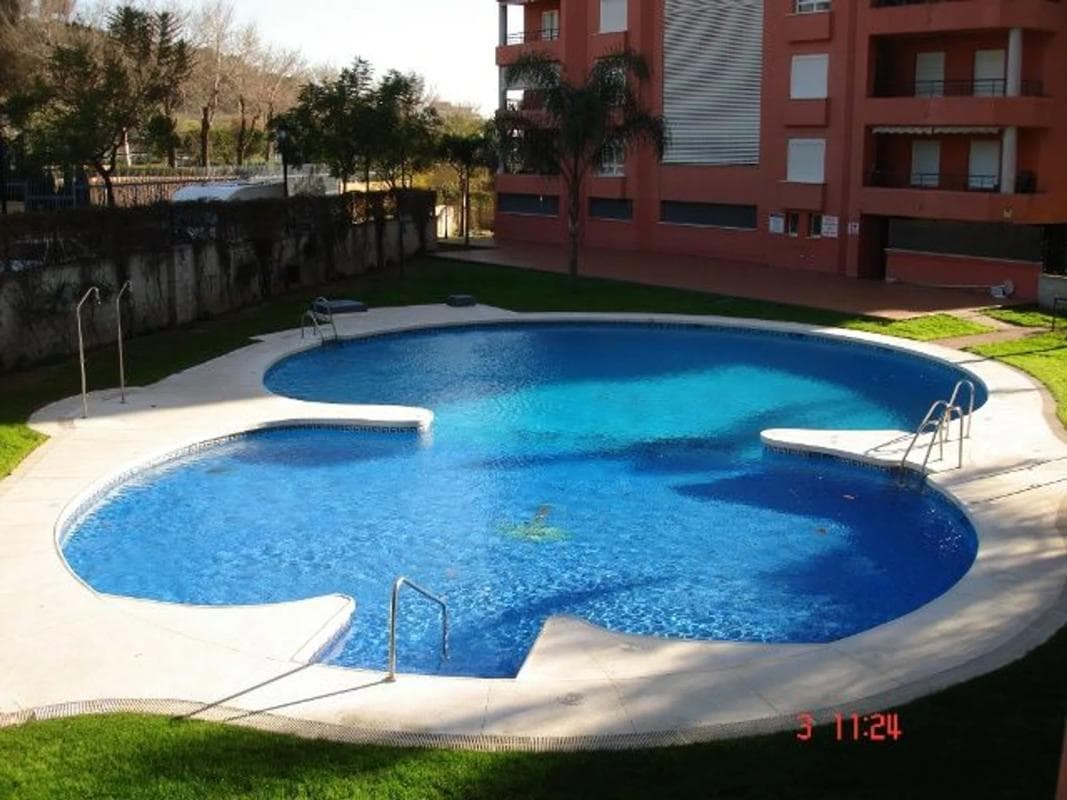 Продажа квартиры на Calle Río Guadalhorce, Фуэнхирола
photo 3