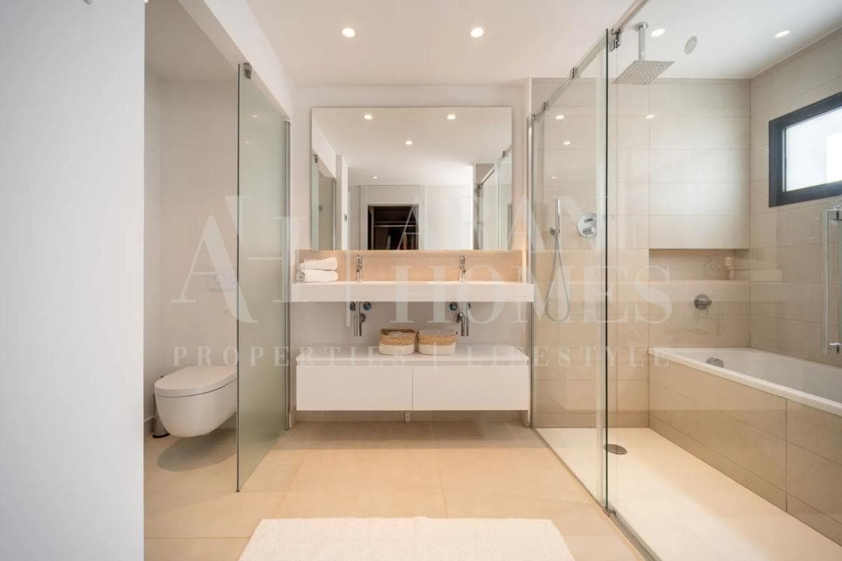 Venta de piso en Avenida 8 de Marzo, Fuengirola
photo 2