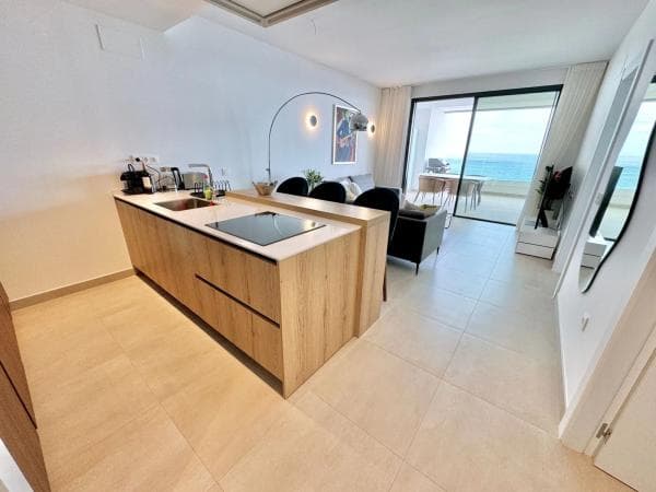 Piso en venta en Las Gaviotas, Fuengirola
thumbnail 2