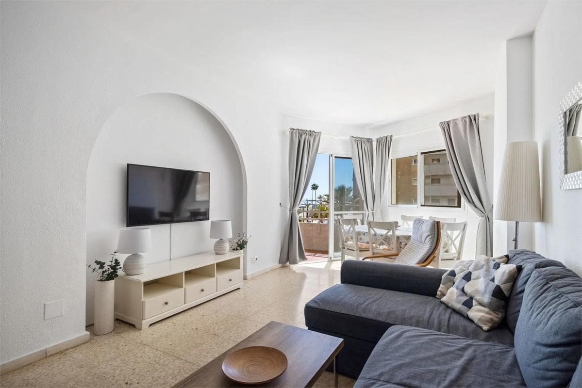 Продажа квартиры на Paseo Marítimo Rey de España, Фуэнхирола
photo 2
