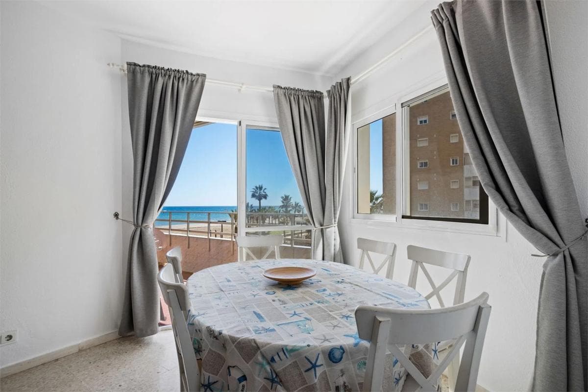 Продажа квартиры на Paseo Marítimo Rey de España, Фуэнхирола
photo 3