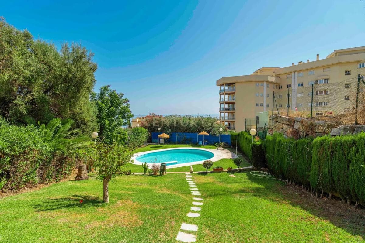 Sale of apartment in Calle Nogal, 2, Fuengirola
photo 2