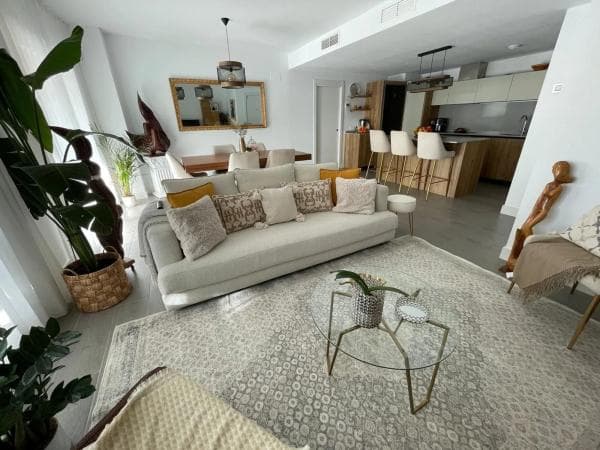 Piso en venta en Zona Sohail, Fuengirola
thumbnail 1