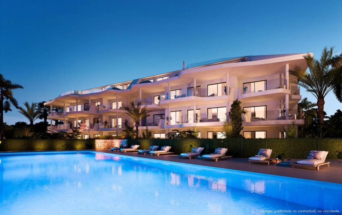 Sale of apartment in Avenida 8 de Marzo, Fuengirola
photo 3