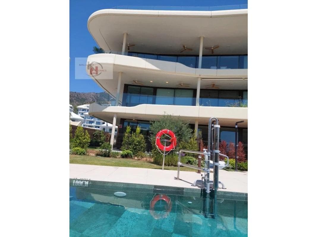 Sale of apartment in Calle Paula, Fuengirola
photo 2