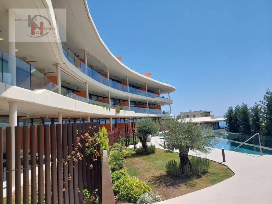 Sale of apartment in Calle Paula, Fuengirola
photo 3