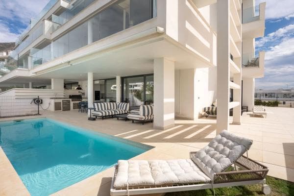Apartment for sale in El Higuerón, Fuengirola thumbnail 1