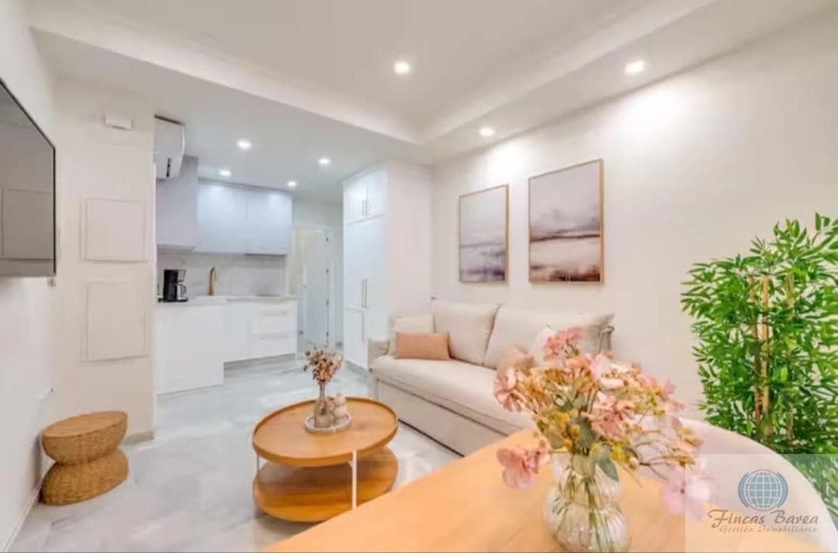 Продажа квартиры на Calle Santa Isabel, Фуэнхирола
photo 5