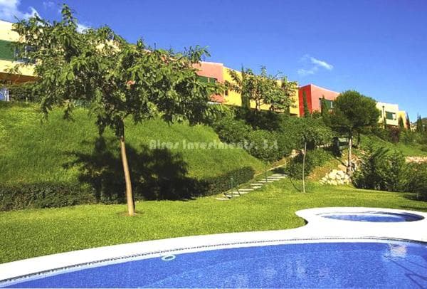 Chalet adosado en venta en Avenida del Higuerón s/n , Fuengirola photo 1