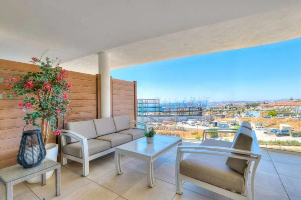 Apartment for sale in CL MARGARITA SALAS, 1, Fuengirola thumbnail 1