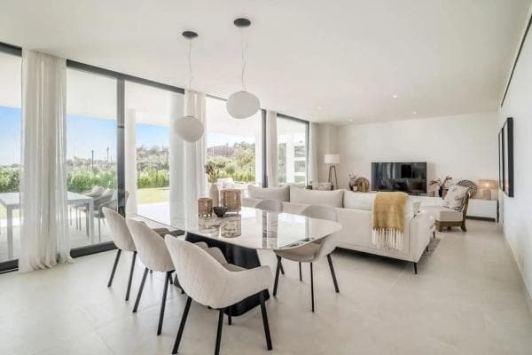 Apartment for sale in Avenida 8 de Marzo, 12, Fuengirola photo 1