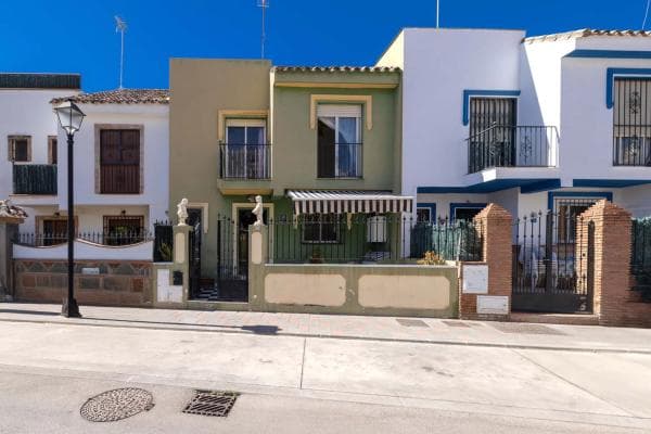 Chalet adosado en venta en Los Boliches , Fuengirola thumbnail 1