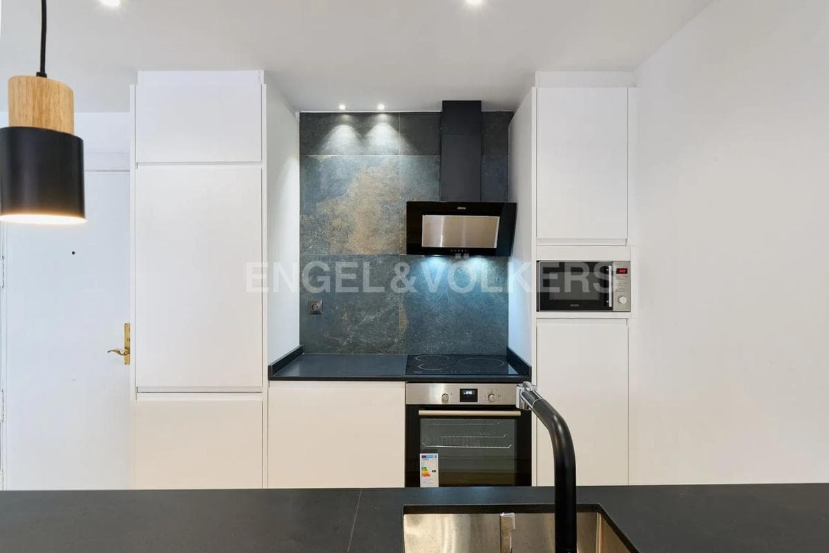 Продажа квартиры на Calle Poeta Salvador Rueda, Фуэнхирола
photo 5