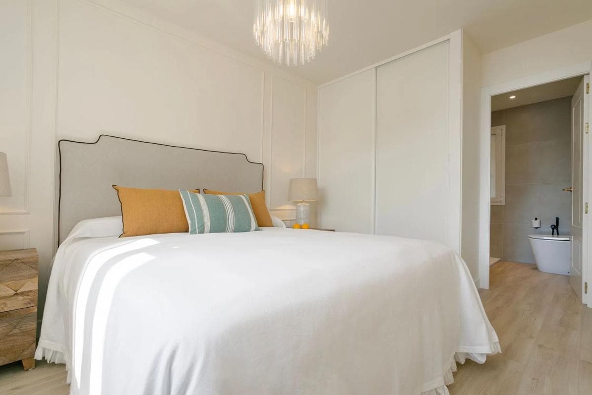 Sale of apartment in Paseo Marítimo Rey de España, Fuengirola
photo 2