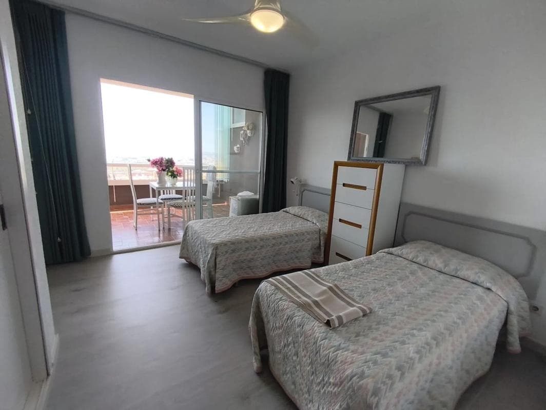 Sale of apartment in Calle el Lirio, 16, Fuengirola
photo 2