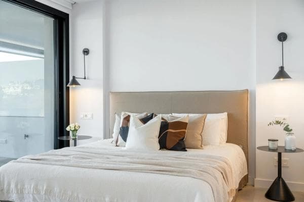 Apartment for sale in Calle Alba, Fuengirola thumbnail 2