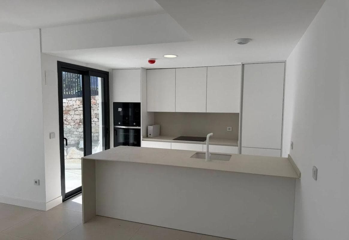Sale of apartment in Avenida del Higuerón, Fuengirola
photo 2