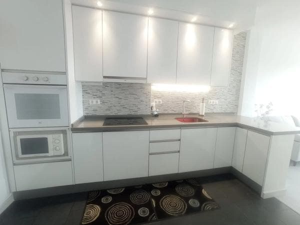 Квартира на продажу на Calle el Lirio, Фуэнхирола photo 1