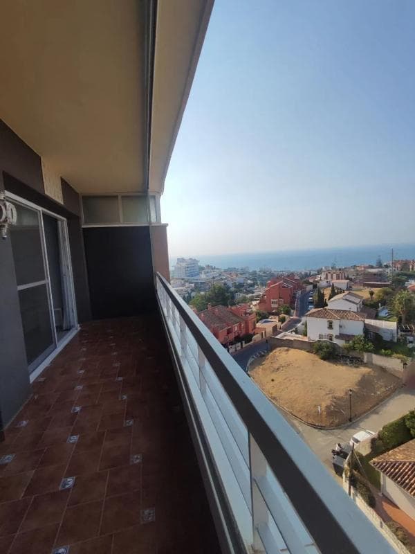 Sale of apartment in Calle el Lirio, Fuengirola
photo 5