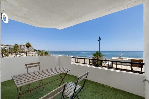 Piso en venta en Las Gaviotas, Fuengirola
photo 1