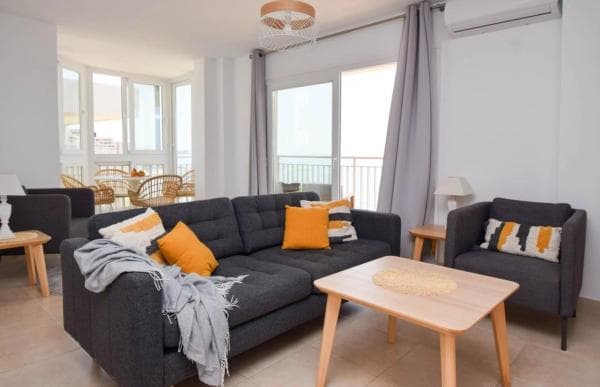 Piso en venta en Calle Ricardo Zamora, 108, Fuengirola
thumbnail 2