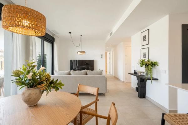Apartment for sale in El Higuerón, Fuengirola photo 1