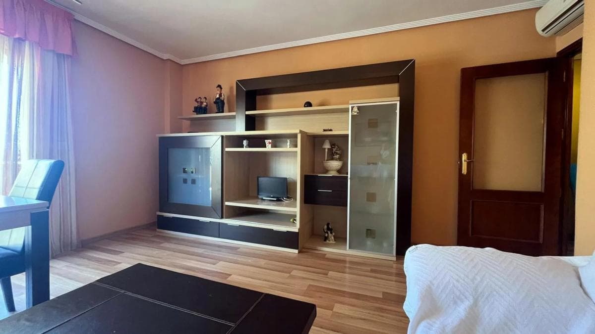 Venta de piso en CL SIERRA DE CAZORLA, 3, Fuengirola
photo 3