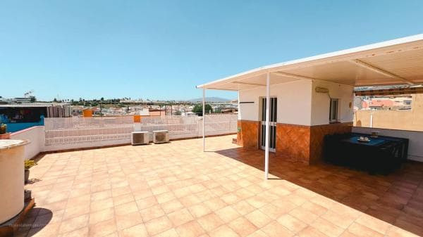 Piso en venta en Calle Alora, Fuengirola
thumbnail 1
