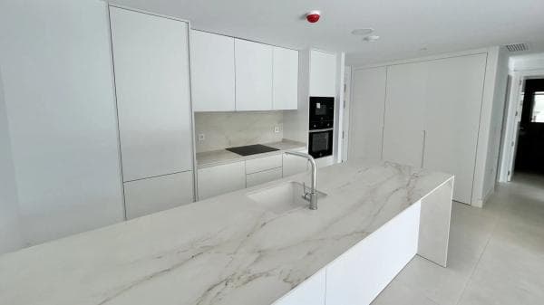 Apartment for sale in El Higuerón, Fuengirola thumbnail 2